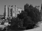 Temple of Zeus (AD 162) in Jerash. : Jordan