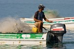 Fisherman preparing for a day at sea in Santa Clara. : Panama, People