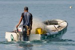 Fisherman preparing for a day at sea in Santa Clara. : Panama, People