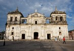 The largest Catedral in Central America (Basílica de Asunción), León. : Nicaragua